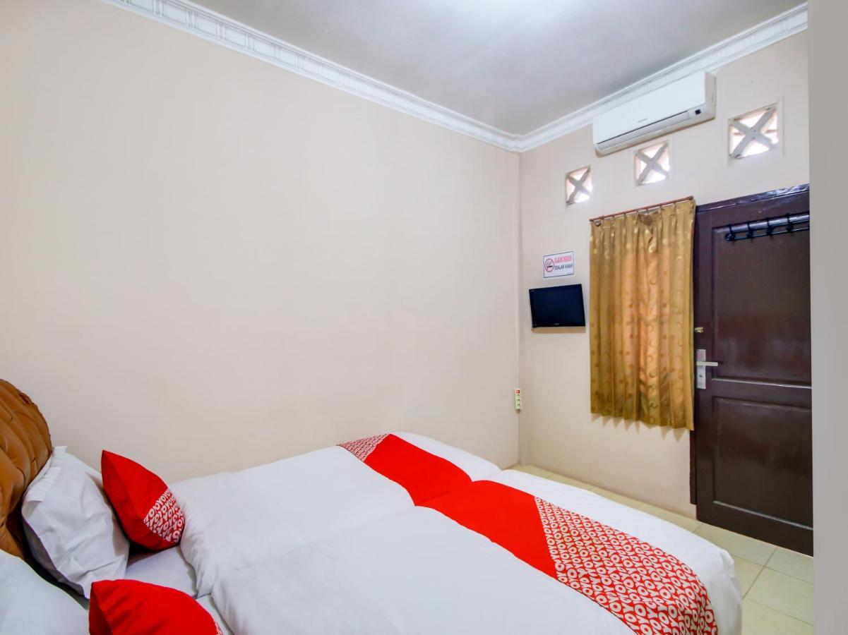 OYO 3389 Sonya Homestay Syariah Tebing Tinggi Bagian luar foto
